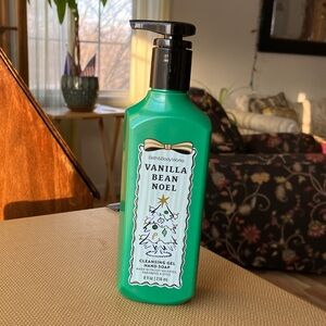 NWT Bath & Body Works Vanilla Bean Noel Cleansing Gel Hand Soap
